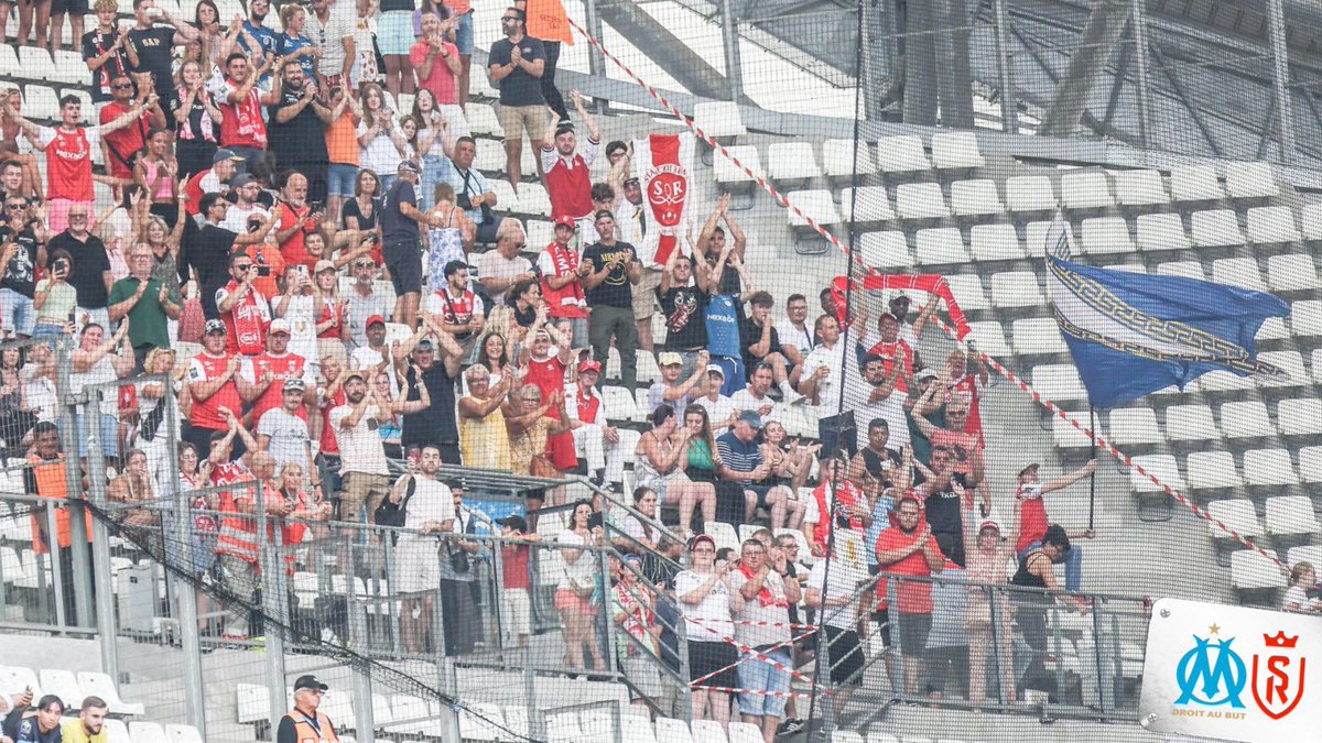Ultras France tweet media
