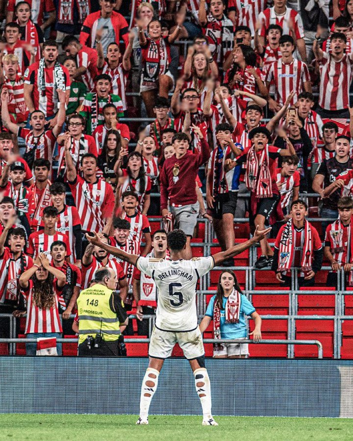 totalcristiano's tweet photo. No Real Madrid fan will scroll past without liking this tweet.

Jude Bellingham. 🤍 https://t.co/I39DaUsvuK