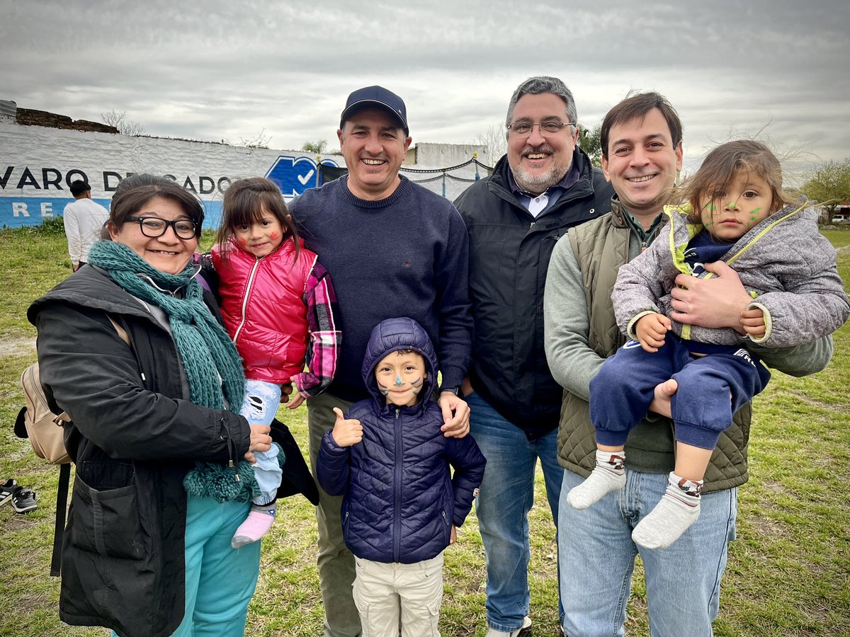 CarlosAlbisu's tweet photo. Acompañamos a la lista 400 en una muy linda actividad por el festejo del Día del niño 👦🧒 en el barrio Saladero https://t.co/dAkISE2G8M