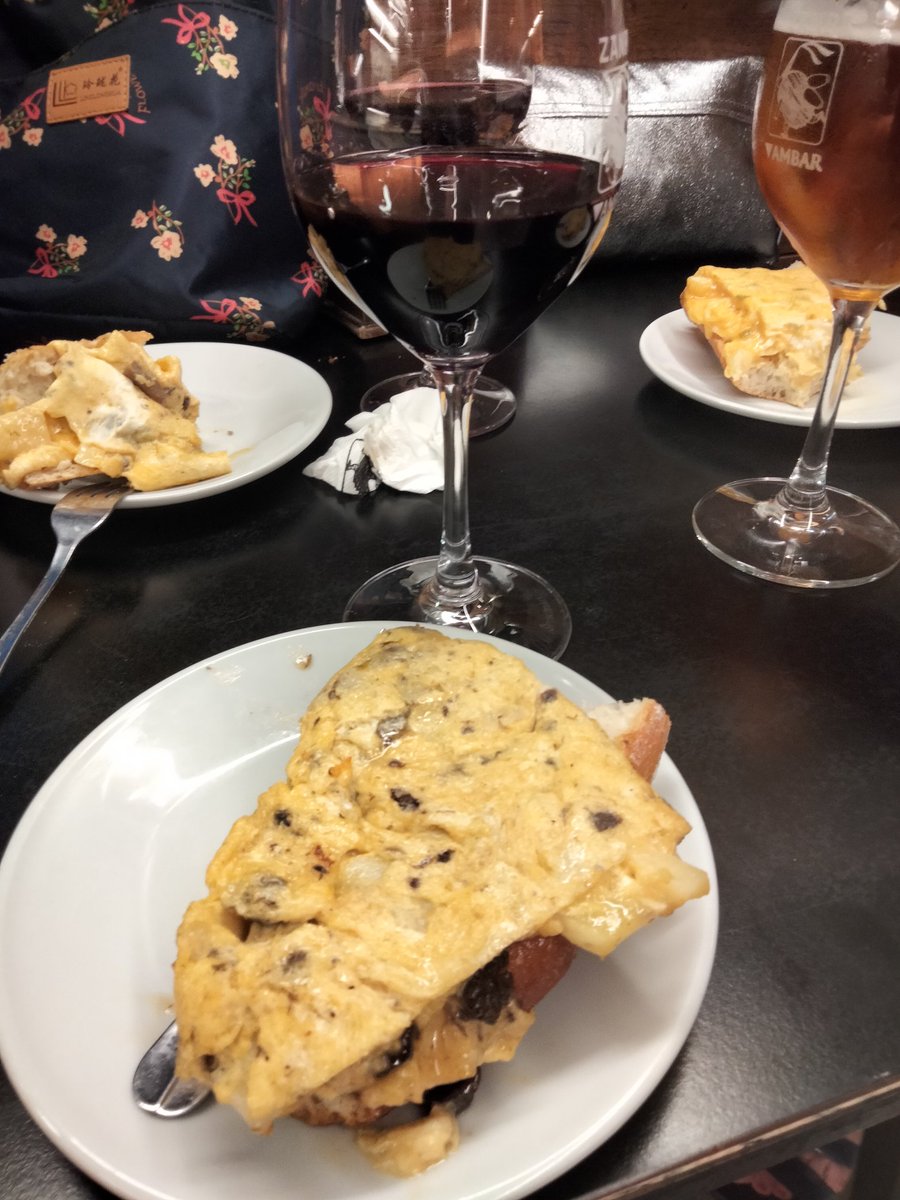 javimorenogo66's tweet image. #Navarra
Ir de #pinchos por #Pamplona siempre es 😋 éxito.