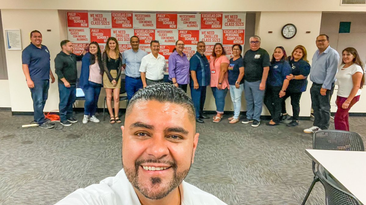 profe_c's tweet photo. @CFTunion @AFTunion @Utla @drrivas2022 @UTLAnow @AFTEVPDeJesus @NALEO @lclaalosangeles @SALEF_1995 @APALALosAngeles It’s a wrap! A team effort of Community &amp; Labor working together. #YaEsHoraCiudadania 
#TogetherWeRiseCitizenshipClinic https://t.co/CMUtnp16RF