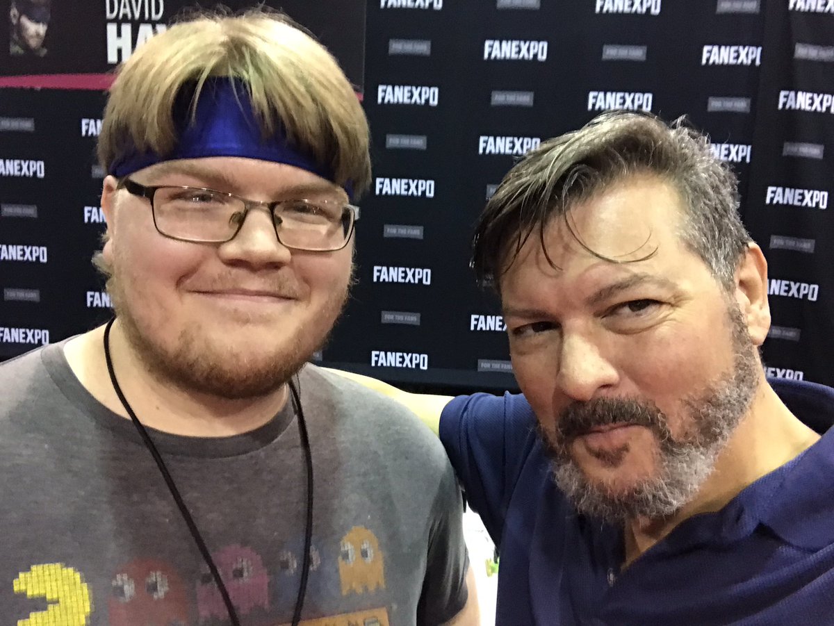 vengeful_snake's tweet photo. Met David Hayter today (the voice of Snake in Metal Gear) at Fan Expo in Rosemont. Definitely a TOPTIER moment in my life. Thanks to @DavidBHayter for being such a cool dude and a great actor #MetalGearSolid https://t.co/eTlARWHGNg