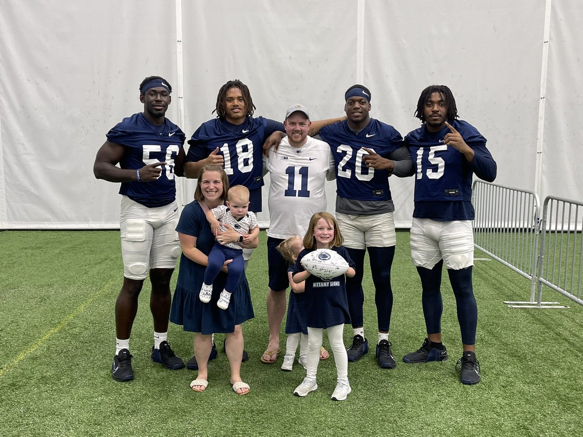 vanover_amin's tweet image. Thank you @HappyValleyUtd for bring all the amazing fans out to support us it was a great experience and thank you all again for coming out.