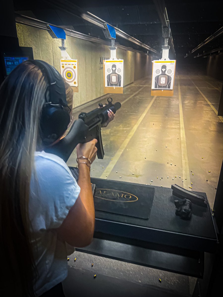 carlybbbenson's tweet photo. First learn self-custody. 
Then learn self-protection. 
🫡 https://t.co/HXNdiuhmcU