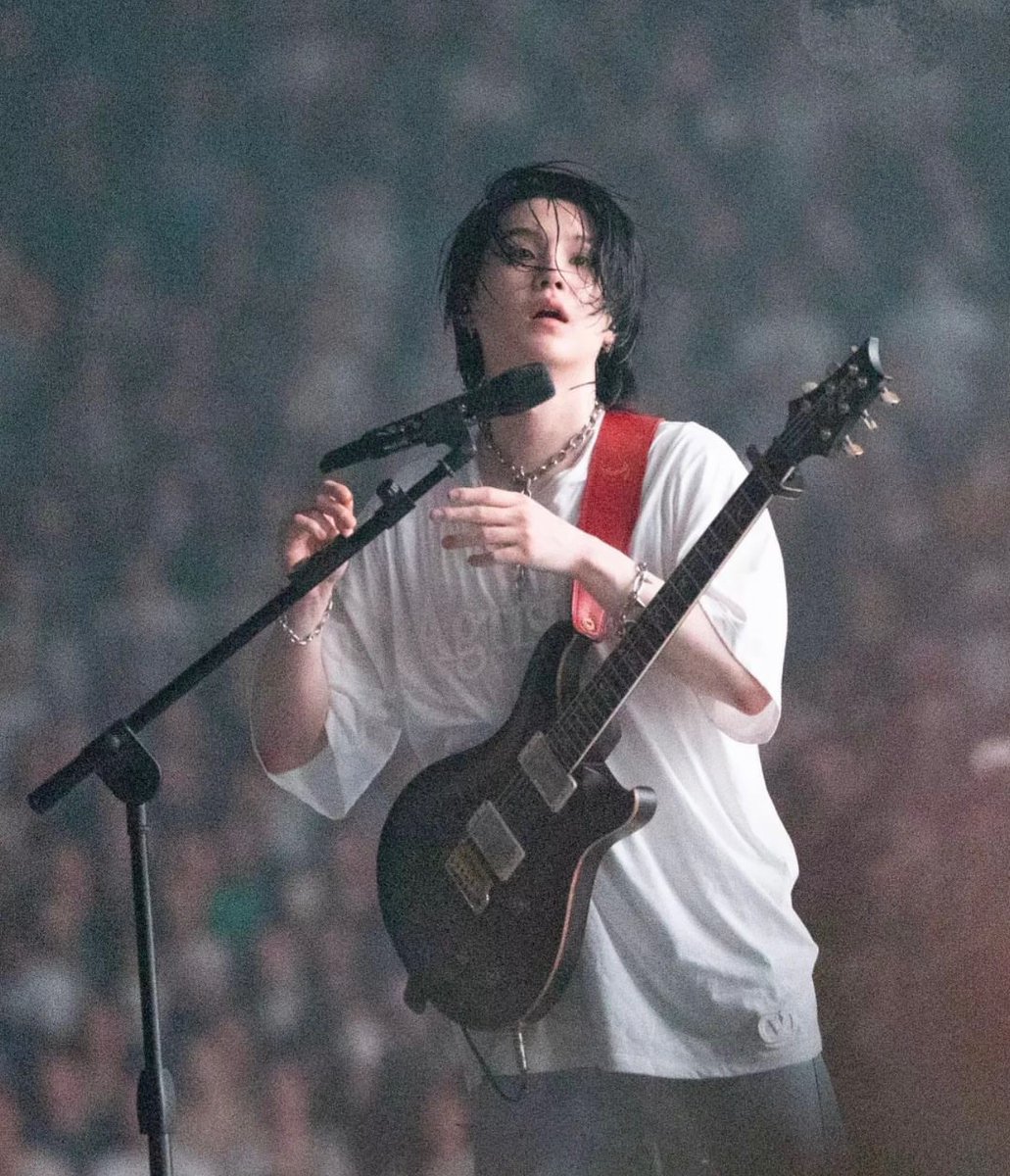 ۟ (@dailydilfmyg) on Twitter photo 