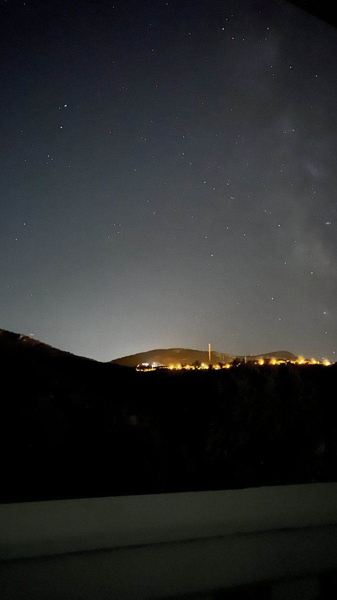 RoMaN_RS4's tweet photo. Perseidas #noche #estrellada #perseidas https://t.co/4oG3WfMzo3