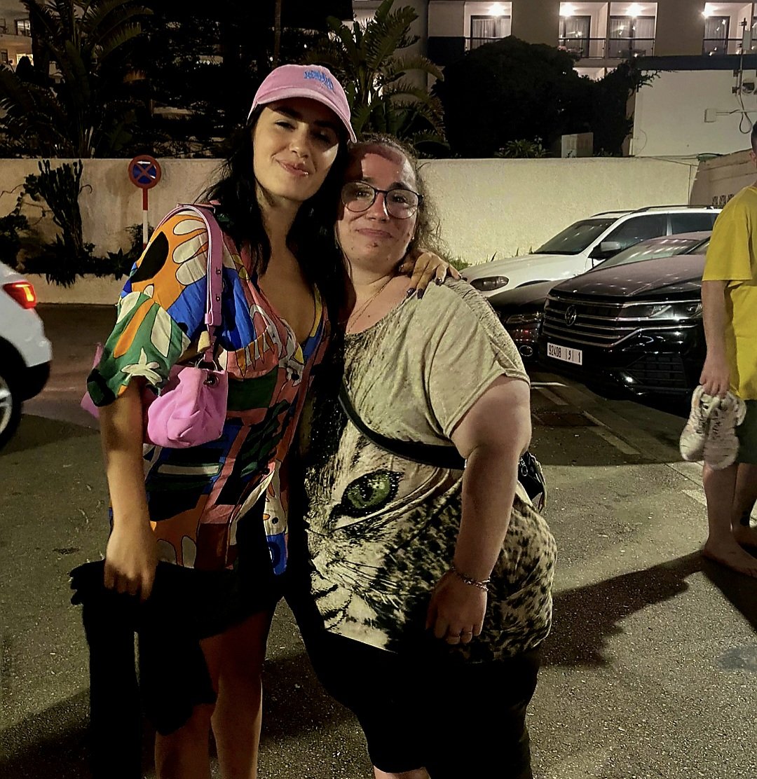 JessiPablochi's tweet photo. No será la mejor foto pero Gracias @lalioficial por parar es lindo verte siempre 😎😊❤️🙂 #BoombasticCostaDelSol https://t.co/MBoMsGNy0U