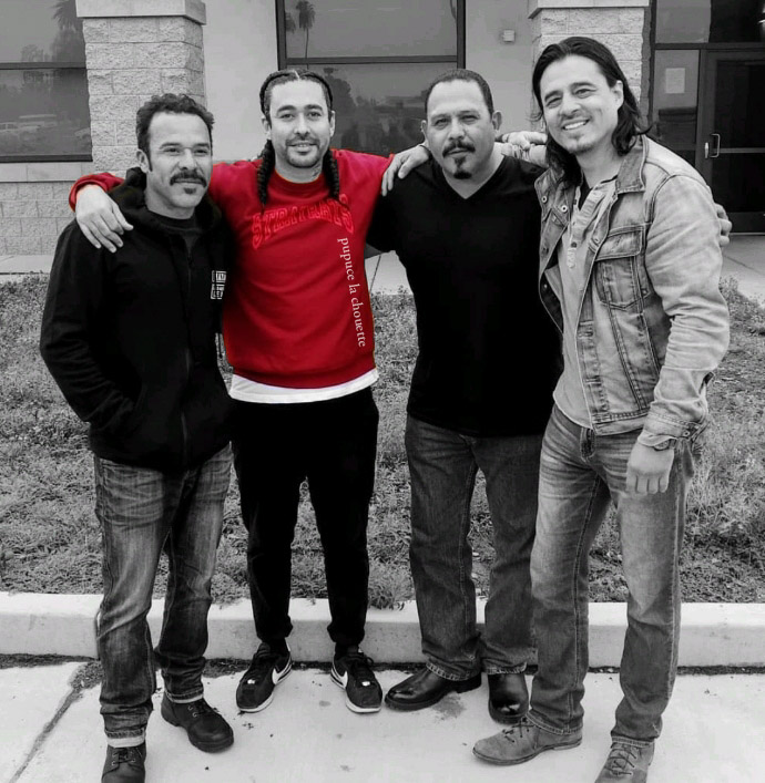 ChouettePupuce's tweet photo. #MichaelIrby #GinoVento #EmilioRivera #AntonioJaramillo
#ObispoBishopLosa #NestorOceteva #MarcusAlvarez #MichaelRizAriza
#MayansFamily
#TheEndOfAnAdventure https://t.co/sm1Jt4lLqX