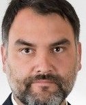 Academica2021's tweet photo. La Derecha completa arrodillada al psicópata de Macaya, encubridor del padre degenerado
@PRChile @evopoli @RNchile @udipopular https://t.co/ls9URoYfwf