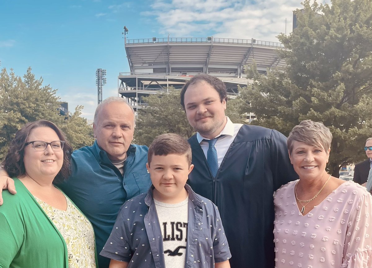 Leah Bender tweet media