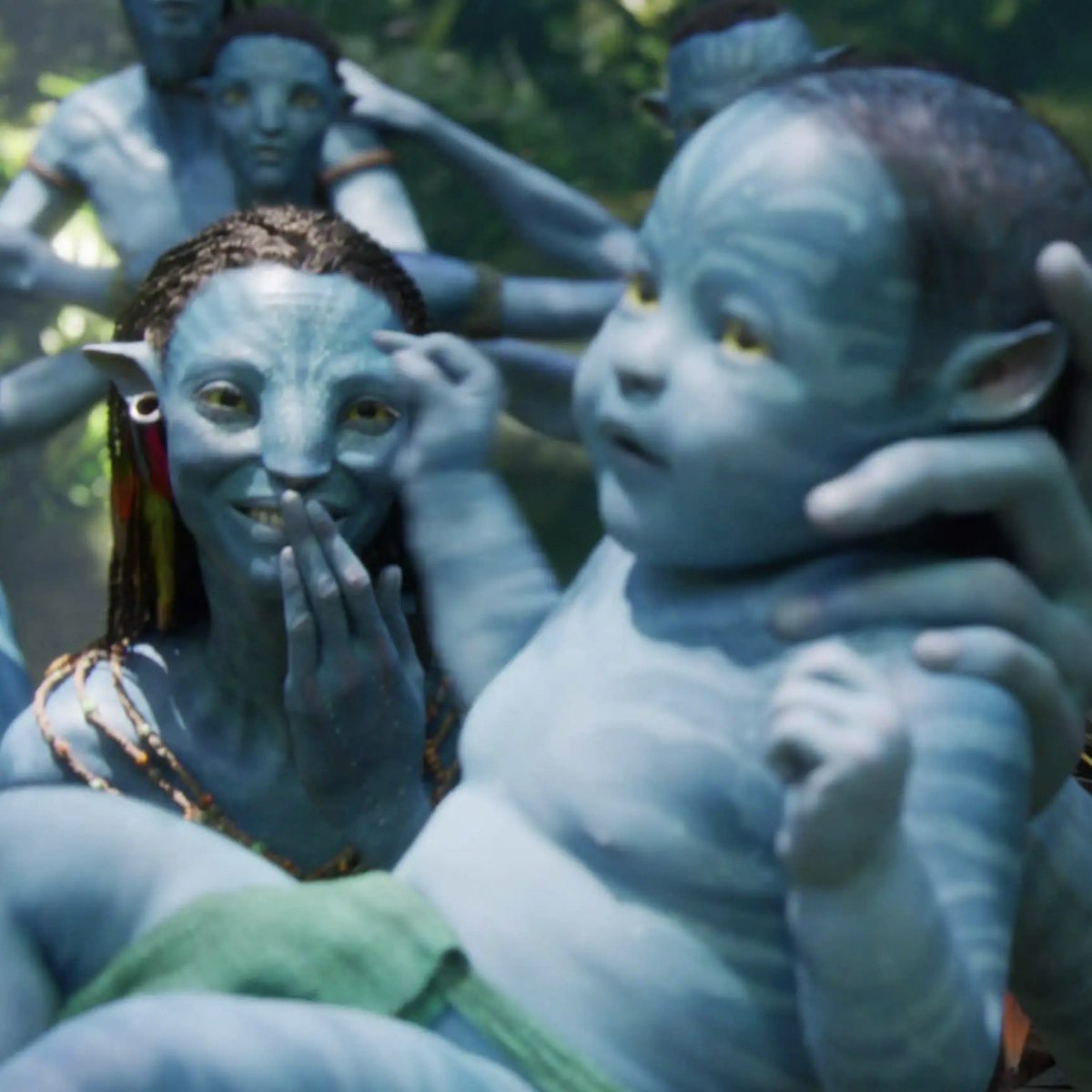 netelvr's tweet photo. I wish we could’ve seen more depth into their relationship. They seemed very close ☹️💙 #neytiri #neytirisully #neteyam #neteyamsully #avatar #avatarthewayofwater https://t.co/2YPCXecRwU