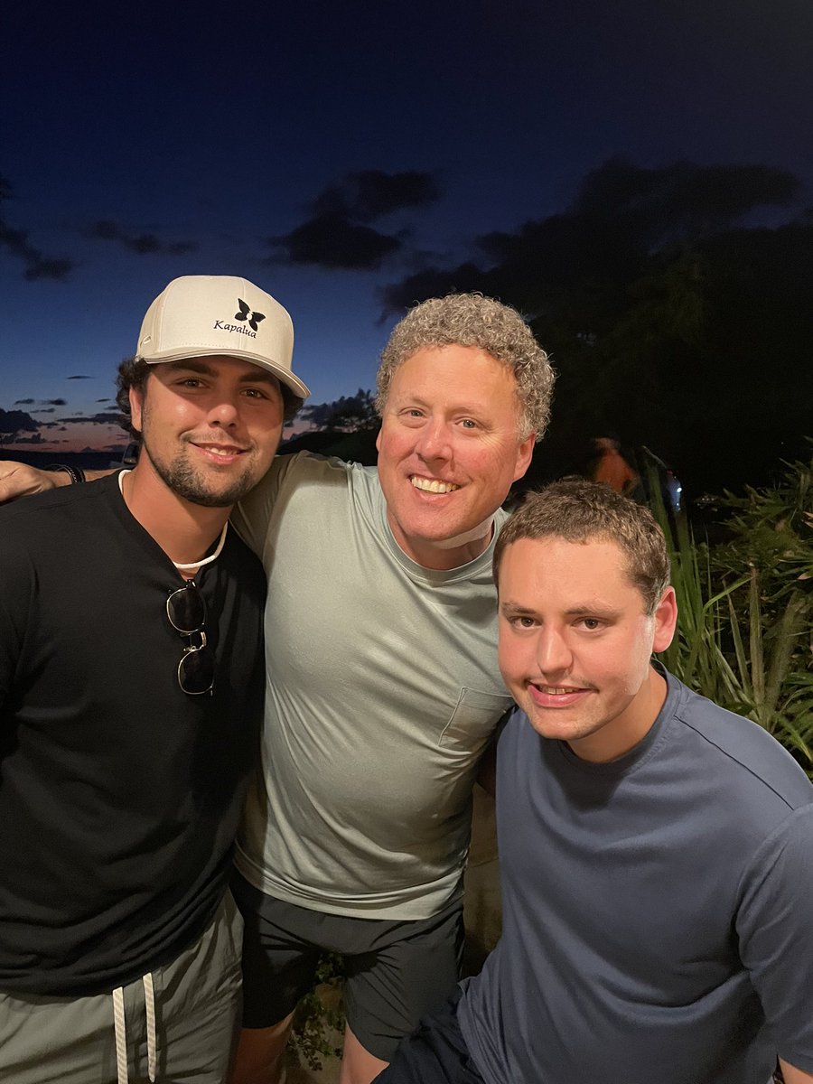nickydodger's tweet photo. Some more photos from the recent trip to Maui with the fam! #prayformaui https://t.co/y6zByC6bN6
