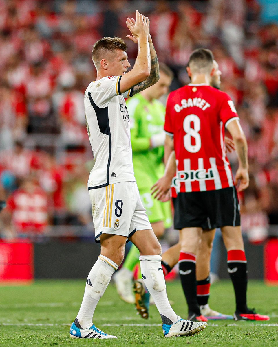 realmadrid's tweet photo. 👏 @ToniRuediger
👏 @ToniKroos
#AthleticRealMadrid https://t.co/Lxqeq66Lll