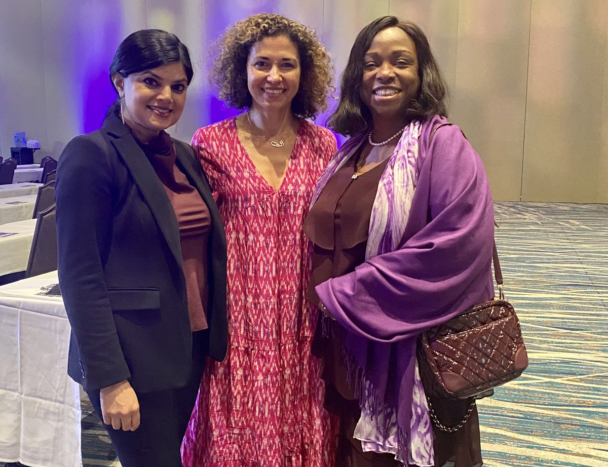 TY @AWIRGROUP for 

🫶🏾Re-uniting me with one of my favorite #WomenInRheum from @Georgetown residency #DrGailKerr  

🫶🏾Feeling the power of #WomenInMedicine educating & empowering other women 

#ScrubsNHeels 
#StrongerTogether #CollaborativeCare #PurplePower