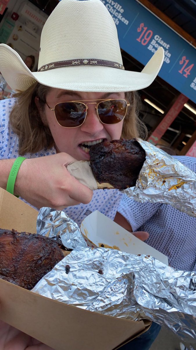 tylerrichtonhbb's tweet photo. We’re interrupting our fair week activities with a good time in Ackley tonight! Don’t worry, there’s still good eats and plenty of cold drinks 🤠 https://t.co/pMiegBIh7t