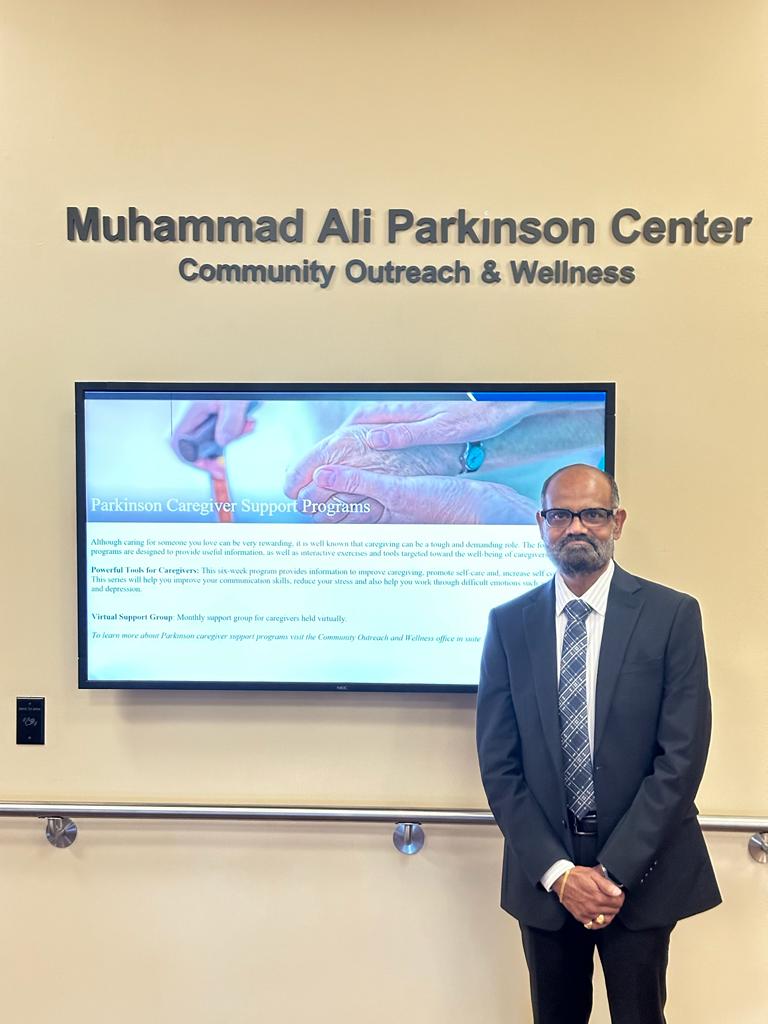 drkhariprasad's tweet photo. It was a privilege to visit Barrow Neurological Institute, in Phoenix, AZ - a Global Centre of Excellence in Neurosciences. Dr. Lawton, President &amp; CEO and his team explained about the outstanding diagnostic, therapeutic, academic, research &amp; rehabilitative work.
 
@BarrowNeuro https://t.co/NdLKsi23ru