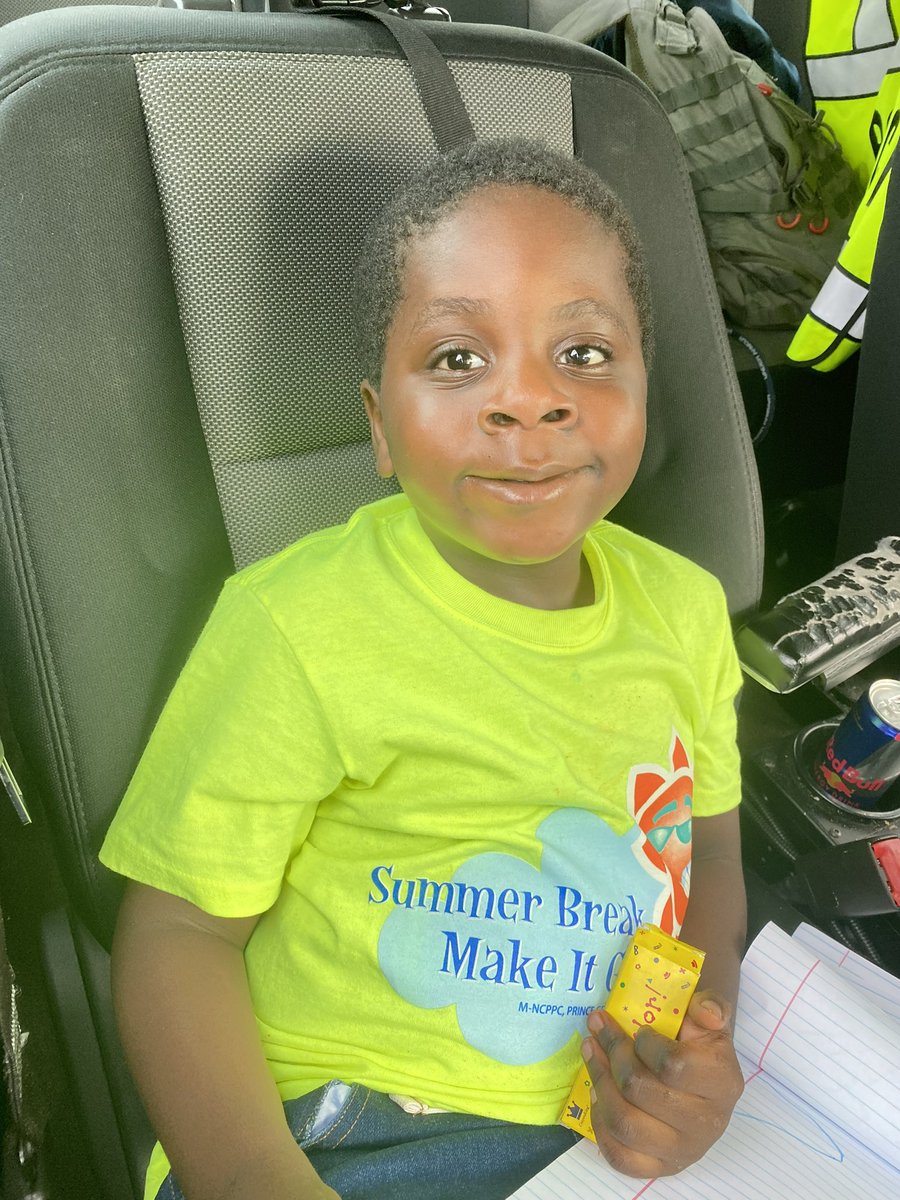 PGPDNews's tweet photo. We are seeking the public’s assistance in reuniting this boy with his family. He was found in the area of Castleton Dr. and Largo Rd. If you know his family or where he lives please call 911. https://t.co/GQ5gyAHJN1