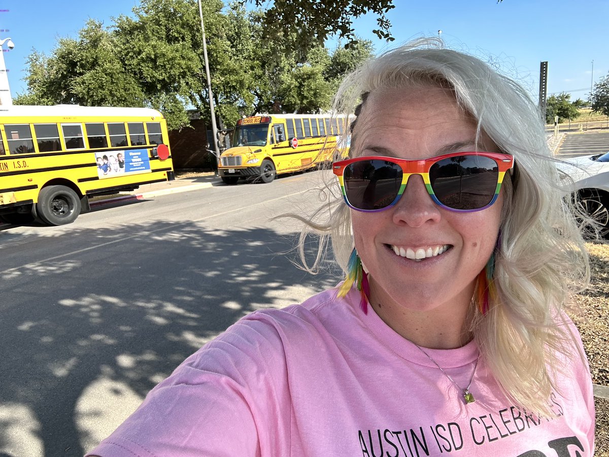 Come join <a href="/AustinISD/">Austin ISD</a> for the @AustinPride parade tonight! You have until 6:30’to join one of our shuttle buses at Northeast HS, Central Office, or Akins HS! #aisdproud <a href="/Matias_AISD/">Matias Segura</a> <a href="/WeAreAISD/">Austin ISD Office of Talent Strategy</a> <a href="/Elementary_AISD/">Austin ISD Elementary School Leadership</a> <a href="/Secondary_AISD/">AISD Secondary School Leadership</a>