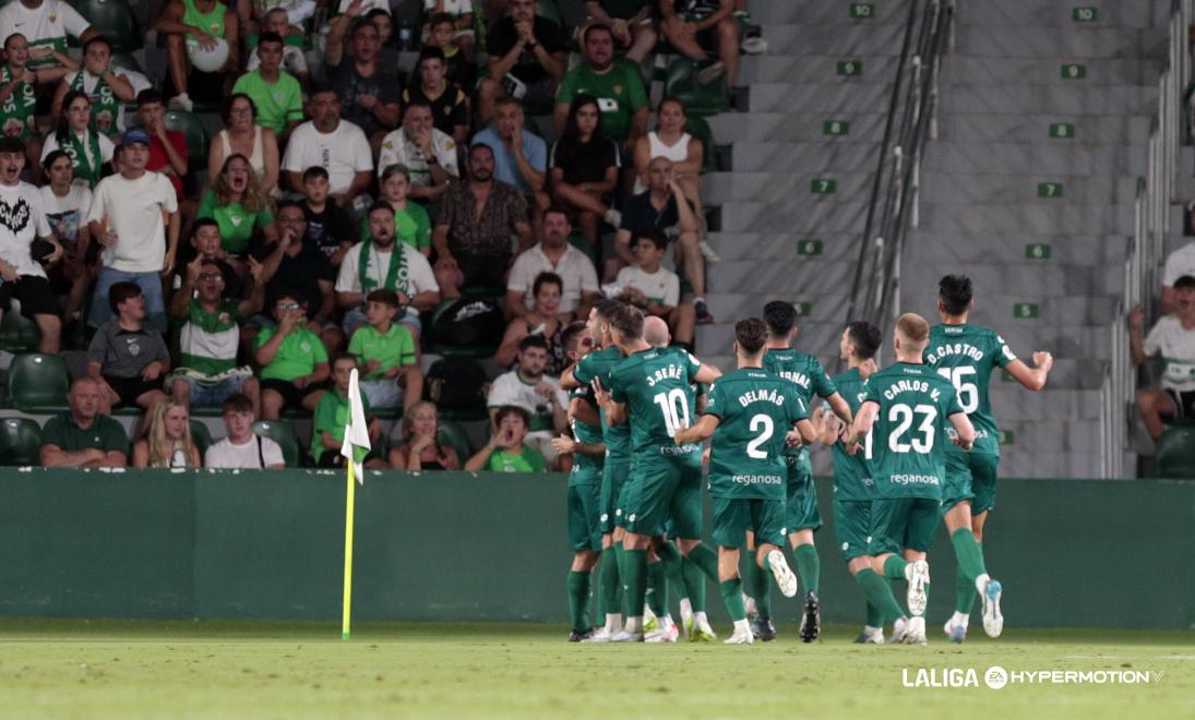 💪🏼💚 Non podiamos desexar mellor debut.

Racinguistas, noraboa!

Descansade, soñade bonito e ide pensando xa na viaxe a Oviedo... que isto non para! 

#LALIGAHYPERMOTION