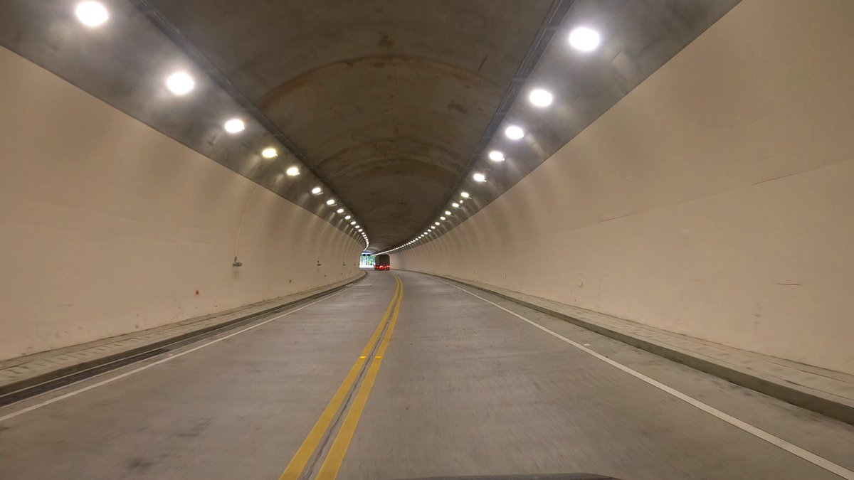AutopistasUraba's tweet photo. Con el inicio de la operación de la variante de Fuemia se ponen al servicio de la comunidad 17,7 Km de via nueva. Recuerda transitar con precaución y respetar las señales de tránsito.
Proyecto Mar 2 ¡Uniendo Región! https://t.co/4APnHaA51q