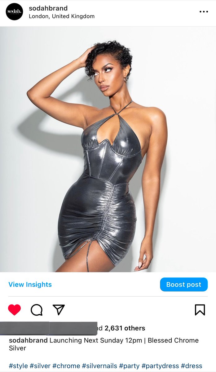 blixberrie's tweet photo. It’s nice to see Summer Walker in a copy of my own design from a stylist who fucking follows my brand 😡

Nothing to do with her btw and everything to do with Antonio Tyler and Calechie. Did you show them a pic of my dress and say “do this exact thing, no changes”? Prick https://t.co/1EwubwzXsE