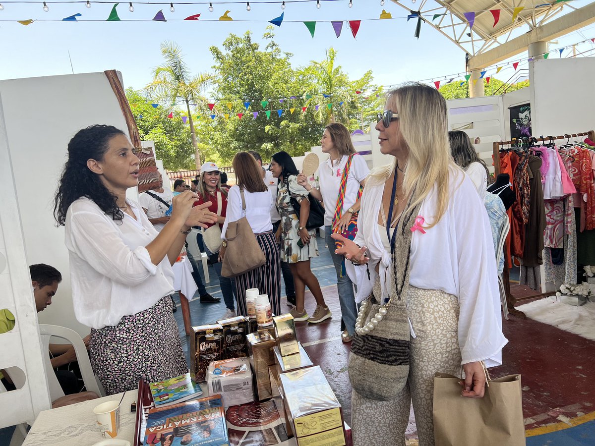 GMaribeltorrres's tweet photo. Desde #valledupar tierra grata, hermosa, cálida y vallenata acompañando #Lascanastasdepaz en el marco de #expocomfacesar de @comfacesar y lideradas por @Supersubsidio https://t.co/X0utxrph0n