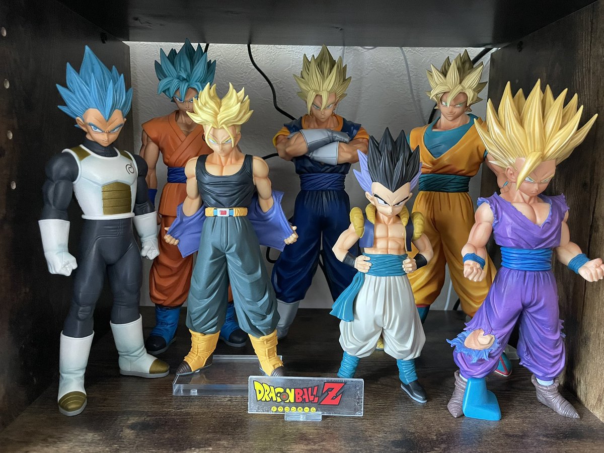 QfuTi's tweet photo. 最近のフィギュアディスプレイ

ラックを買ったんやけどなかなか組みたてれず…

#ドラゴンボール https://t.co/zQZgWBxjRW