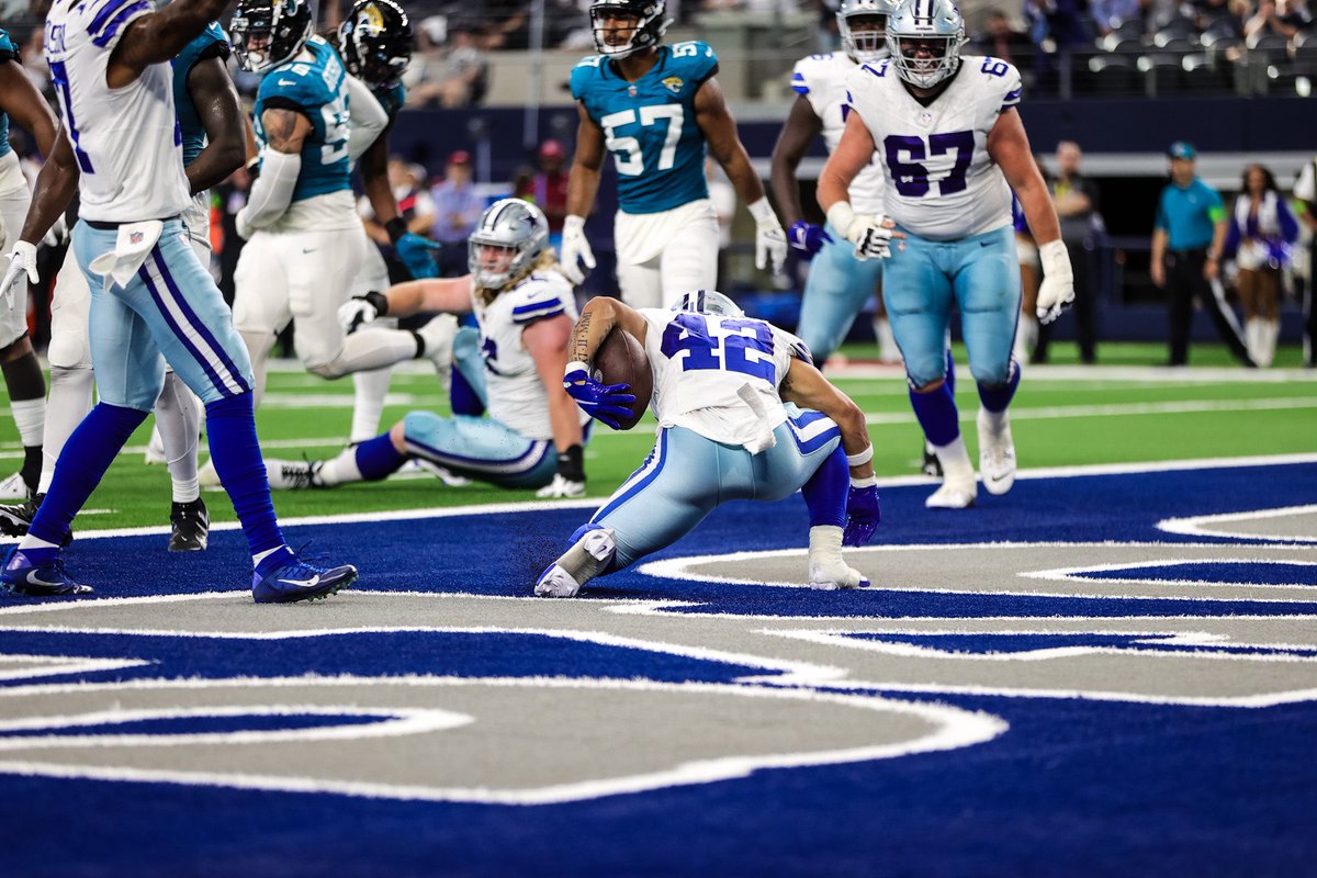 dallascowboys's tweet image. That first @NFL TD feeling 😎👏🙌

#JAXvsDAL | #DallasCowboys