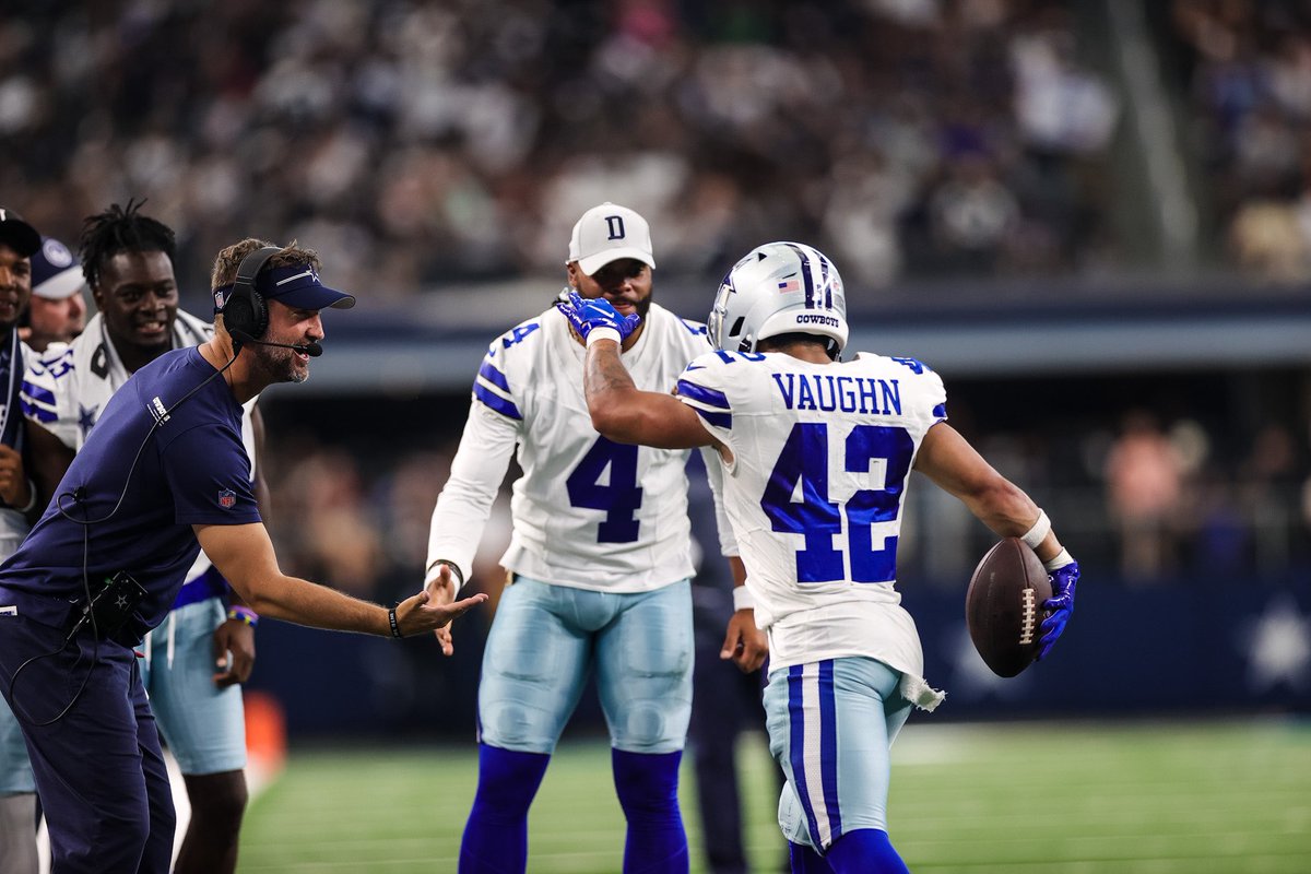 dallascowboys's tweet image. That first @NFL TD feeling 😎👏🙌

#JAXvsDAL | #DallasCowboys