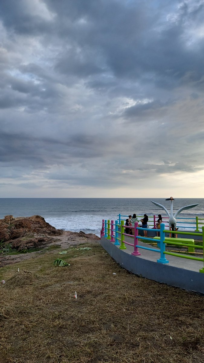letsknownic's tweet photo. Nuestras bellas playas desde Malecón de la Peña del tigre , León.
#ConozcamosNicaragua
#Nicaragua
#poneloya https://t.co/2xCpiDNQYM