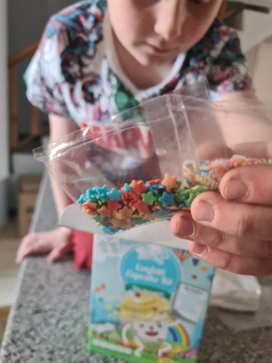 mamma_fun's tweet image. Loving this cute confetti cup cake kit from @PicknPay 

#bake #baking #inmykitchen #momblogger