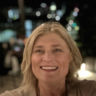 lora_causey's tweet photo. #NewProfilePic https://t.co/RLaLNO6CSx