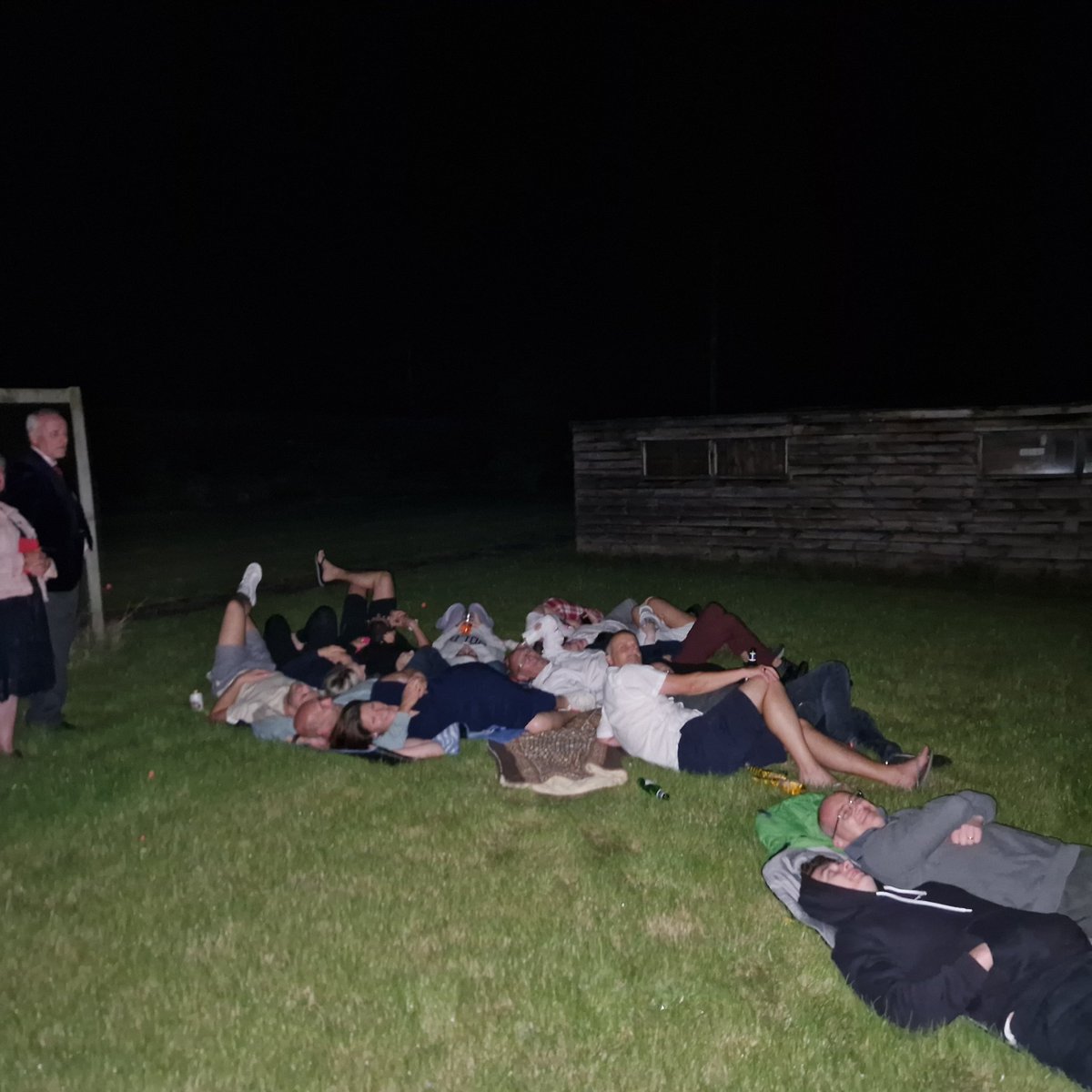 JimbobHudd's tweet photo. @VirtualAstro bunch of us finishing a great family weekend with some excellent Perseid spotting. https://t.co/QS61tAxC7z