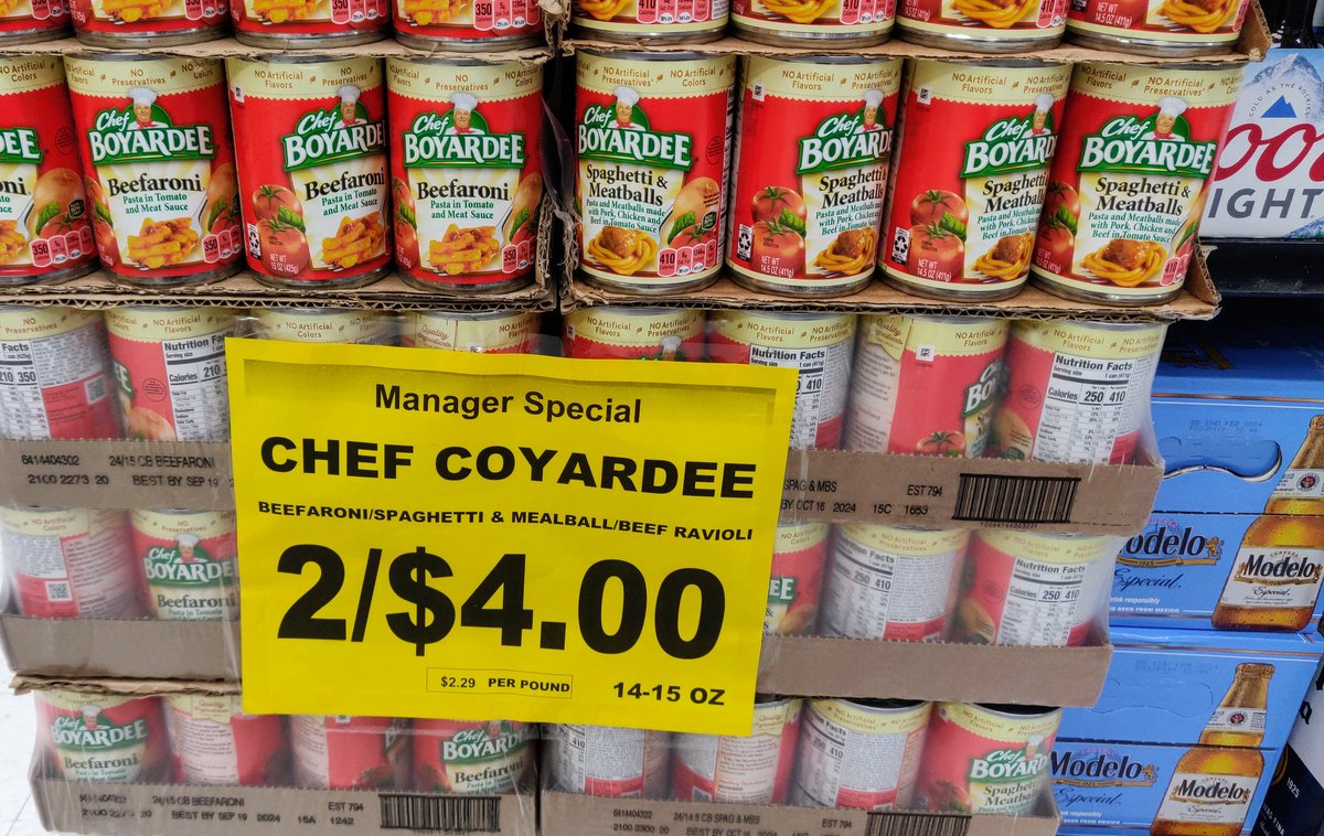 Geminigreen3's tweet photo. I wonder if this supermarket uses AI to make their signs 🤔 https://t.co/XJuE3NE8kK
