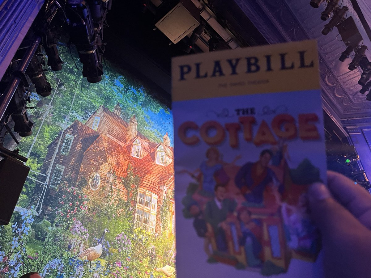 Unwinding with some #broadway #thecottage #thecottagebroadway
