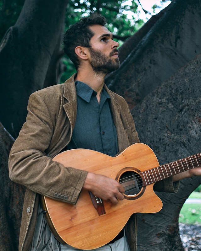 #np 'Tail Tale' by Narrm/Melbourne singer-songwriter <a href="/ErnestAines/">Ernest Aines</a> on Australia's LGBTQIA+ radio station, <a href="/JOY949/">JOY Media</a> - fabulous tune from his forthcoming album SPIRAL BOUND