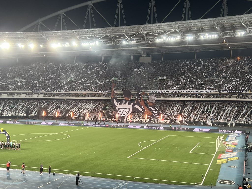 UM DOS MOSAICOS MAIS LINDOS QUE FIZEMOS. ARREPIOU TUDO. O 23 VEM AÍ!