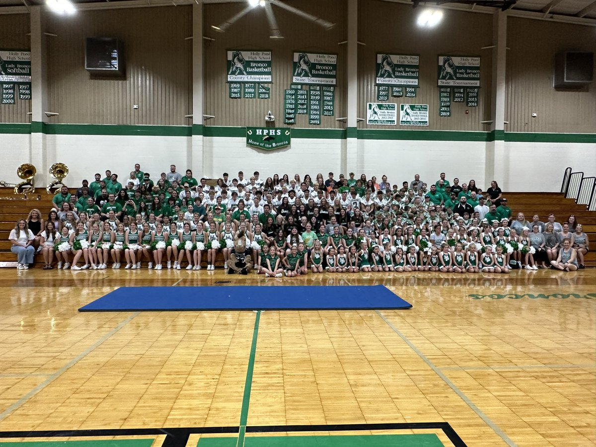 NateAyer's tweet photo. Meet the Broncos 2023. The group picture contains every student K-12 involved in a fall activity at a Holly Pond School. The future of the “Pond” is bright! IT’S A GREAT DAY TO BE A BRONCO!! @HollyPondHigh @CCBOEAL https://t.co/x93SRkFQk7