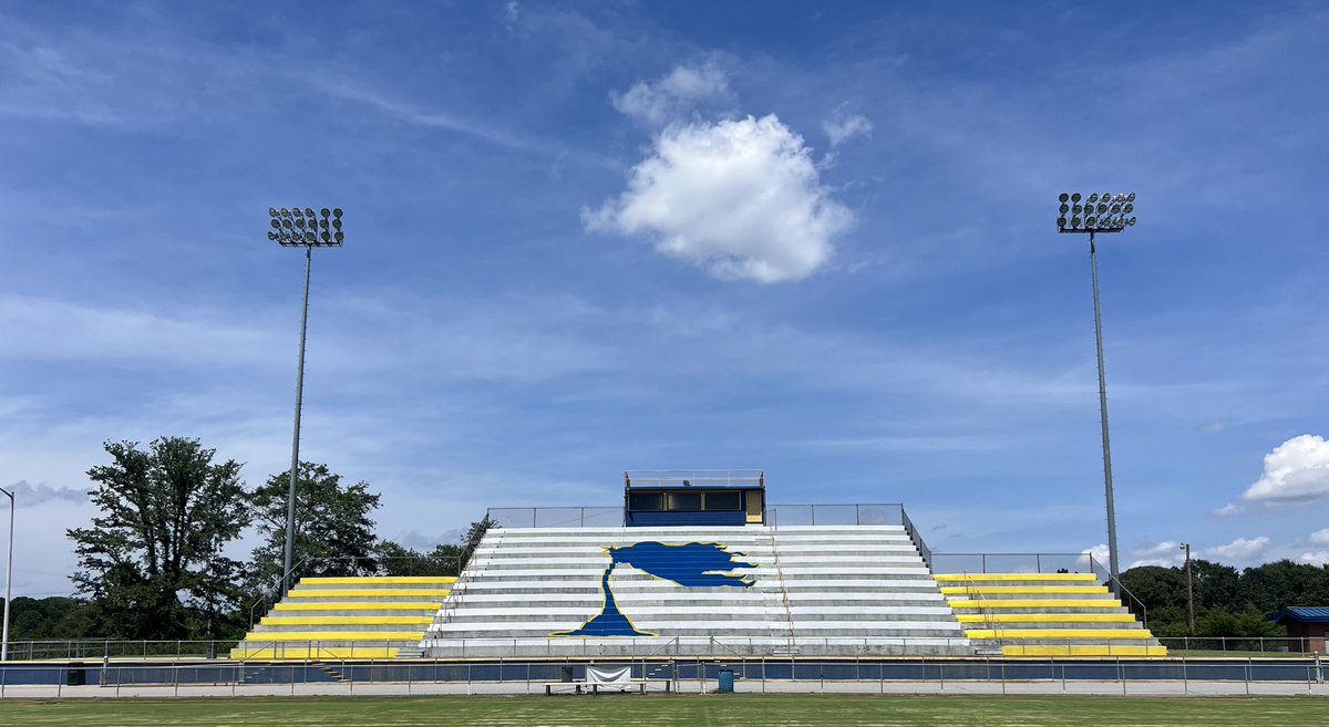 🌀🌴🏈Shoutout to @wrenboosterclub for the Stadium Cleanup‼️‼️Stadium looking 🔥‼️

Thanks to everyone who came out. #EverythingAffectsEverything

@MrCoachFrate @CoachPerdomo @Miller_Jordan3 @cnmerritt14 @ZachPritchett