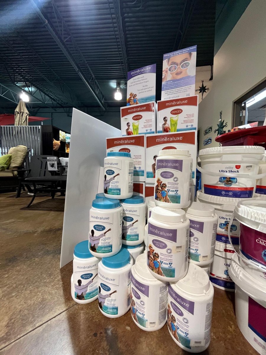 solarahottubs's tweet image. Make pool water chemistry as easy as 1-2-3 with the Mineraluxe advanced pool water care system. 👍

#Beachcomberyeg #Poolchemistry #Beachcomberyeg #Pool #WaterCare #Poolchemicals #Love #easy #beautiful