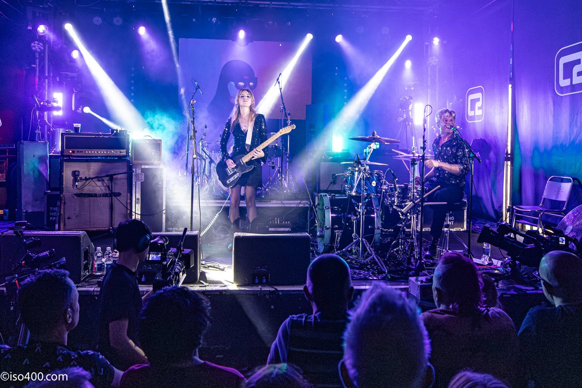 iso400photo's tweet photo. Still one of the best live acts out there Blood Red Shoes played a rare home town show this eve, and I loved it - now the wait till the next one @BloodRedShoes @LoutPromotions @concorde_2 #attheedgeofthesea https://t.co/tVQMUHYcPW