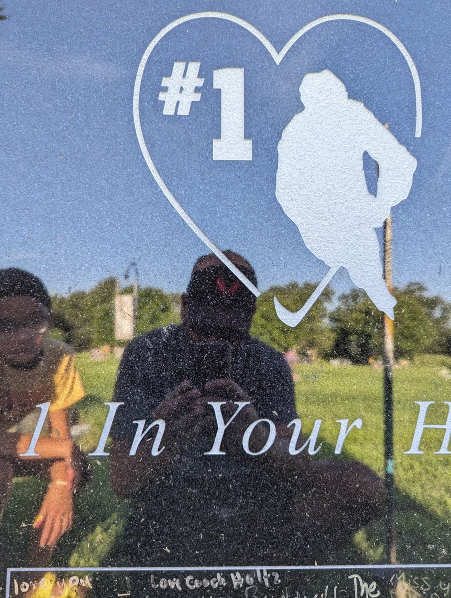Mr_Holtz10's tweet photo. Great turnout tonight. I even was able to take the girls out to see you tonight as well. Always in our hearts buddy! #antlertennis #JF59 https://t.co/2M1F94caHo
