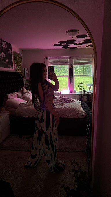 That Edible kicked in https://t.co/D00i6AaHDk