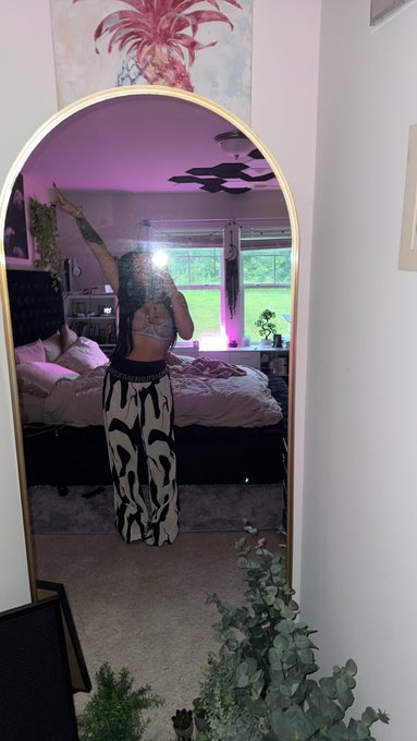 That Edible kicked in https://t.co/D00i6AaHDk