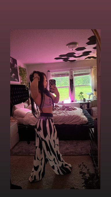 That Edible kicked in https://t.co/D00i6AaHDk