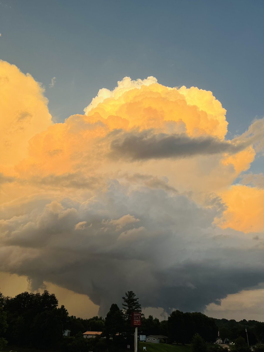 The evolution of a tornado warned storm in Athens County, Ohio.🌪️