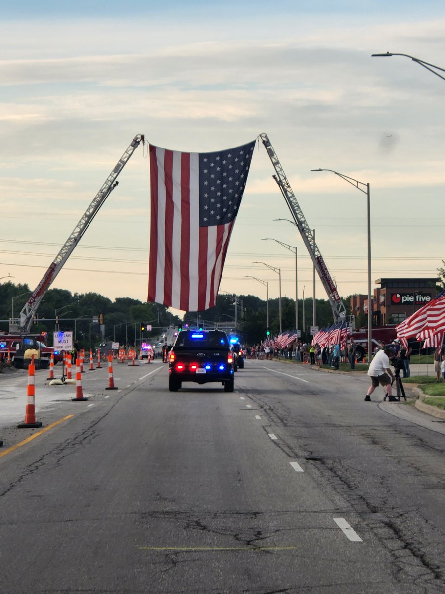 Honoring fallen Fairway PD Officer Oswald. Thanks for all the public support along the route.