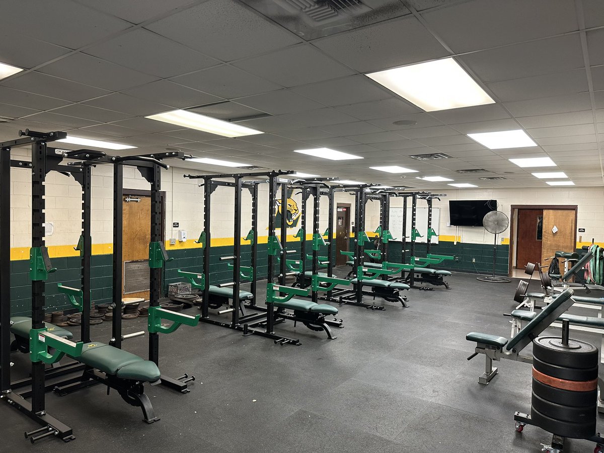 LHSPantherAth's tweet photo. Citrus County School District (CCSD) is absolutely committed to offering the very best to the students of our county. Lecanto High School is beyond grateful for their support. Without the CCSD this vision would not be possible! #onelecanto_news https://t.co/o1dmxnjvJh