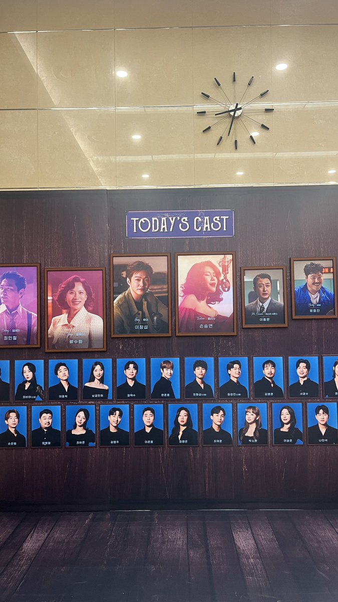 ddm_dy's tweet photo. 님들 멤피스 공연하는 섭휴이 왜케 사랑스럽나요 https://t.co/yfL63Rq953