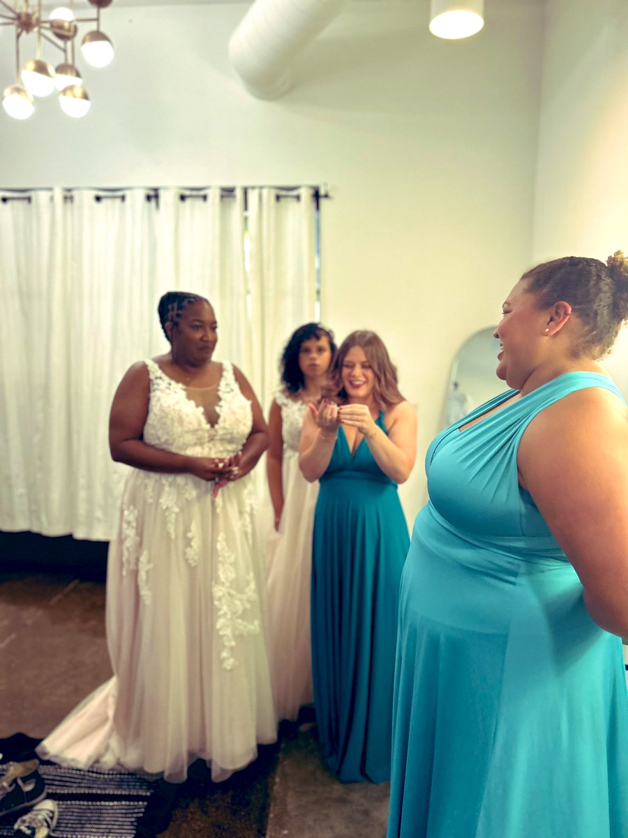 Jai_Nicole18's tweet photo. My sister got married today!!! I stood in as her Matron of Honor. I was reminded of when she was just a little girl, and she looked at me in awe with those big bright eyes. Today I was in awe, as she walked down the aisle. Blessings to you and your husband Mrs. Horton!! @jan3a_ https://t.co/DMc6pIMLmV